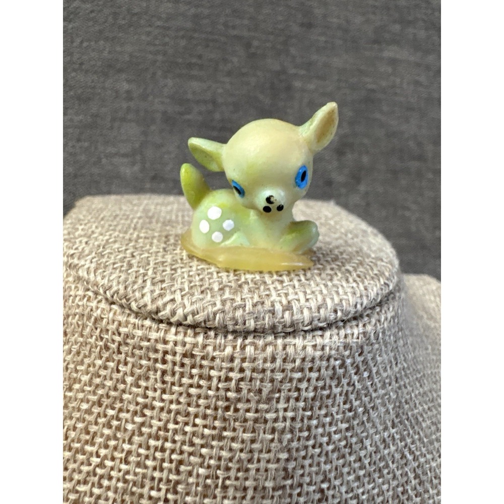 Vintage Miniature Hard Plastic Bambi Deer Doe Fawn Type Set Case Display